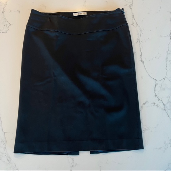 Prada skirt in black 42 - Picture 1 of 5